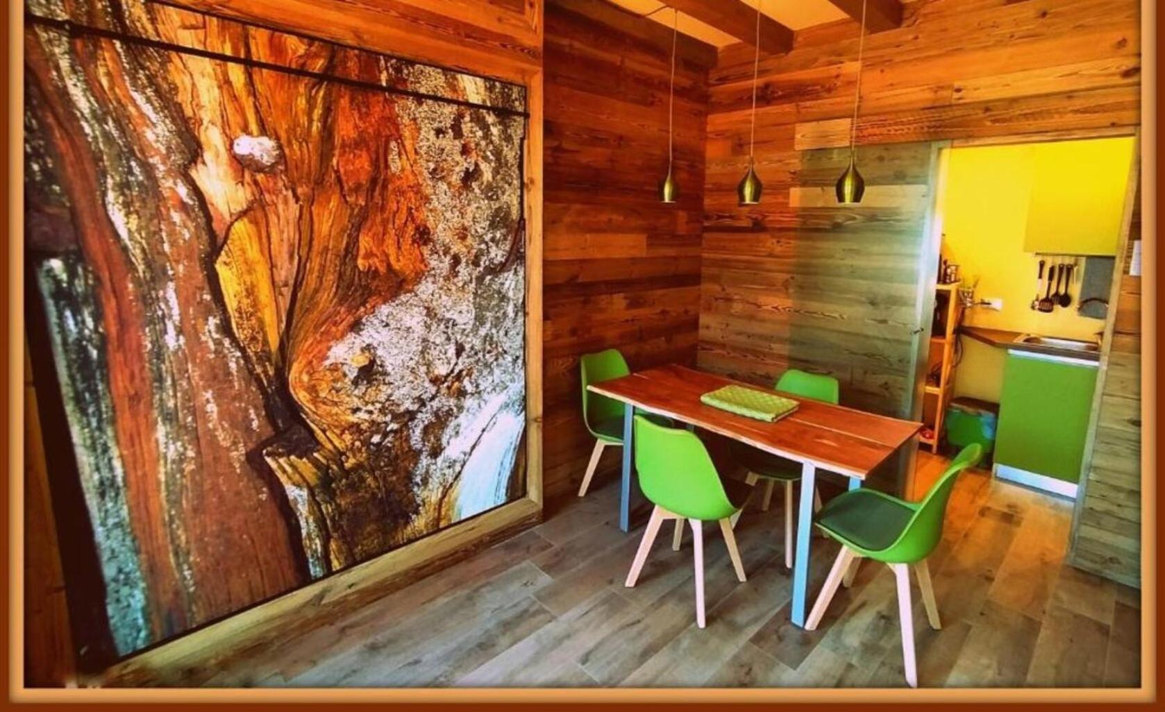 Atmosfera E Vista Mozzafiato Chalets อาออสตา ภายนอก รูปภาพ
